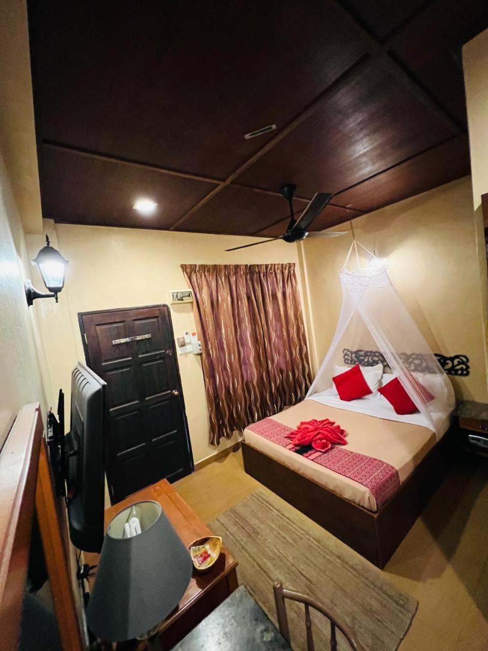 Ombak Dive Resort Perhentian Island Pulau Perhentian Kecil Zewnętrze zdjęcie